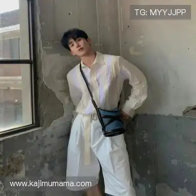滑颢清